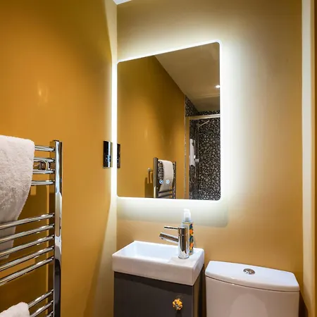 Dreamer - 1 Bedroom Luxury By Mint *